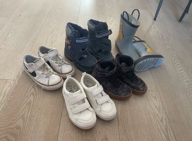 Boys shoes size 9