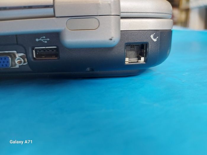 HP Pavilion zv6000, Windows XP, in excellent cosmetic condition, A Genuine real Blast from the past