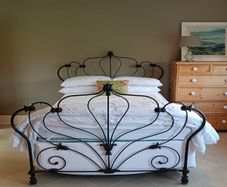 metal double bed frame and box/mattress