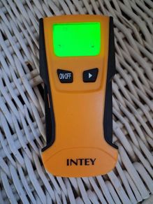 Stud electric finder