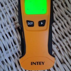 Stud electric finder