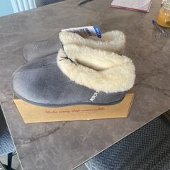 Slippers