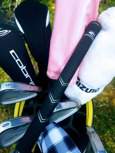 Set of Ladies Golf Clubs