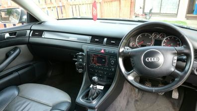 Audi A6 C5 1.9TDI ALLROAD 6 Speed manual gearbox. 2.5 V6 4x4 xenon lights towbar r17 wheels 1.9 AVF 130HP