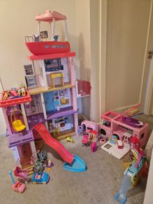 Barbie dream house