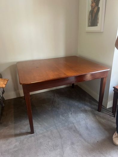 Mahagony table