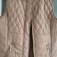 Gold tone light-weight padded gilet Sz L (Fit 12-14 UK)