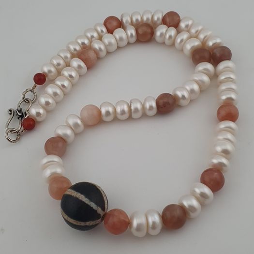Authentic Fresh Water Pearls & Moon Stone With Melon Shape Agate Gemstone Pendant Necklace