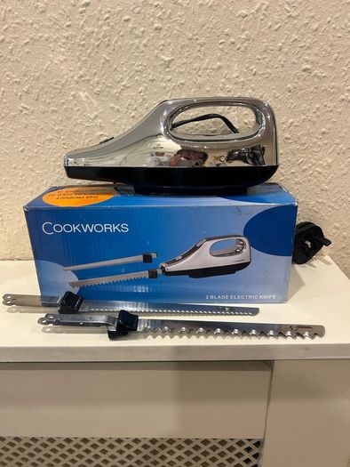 Electric Carving Knife