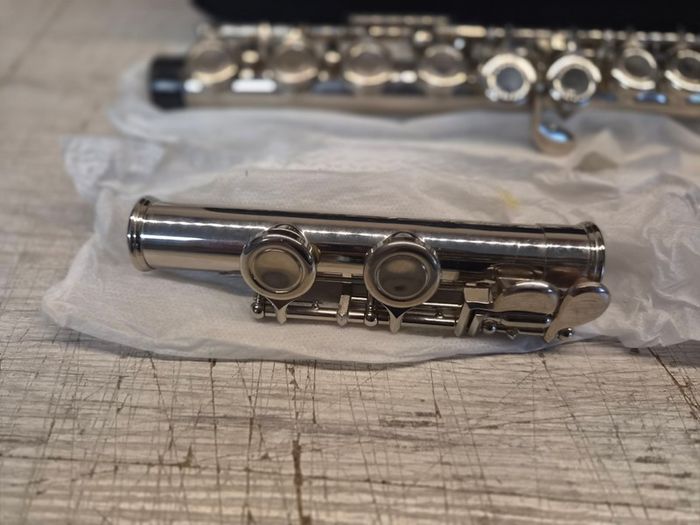 Windsor MI-1002 Student Nickel Plated Flute With Split E Key Includes Hard Case