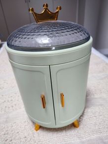 Jewellery box