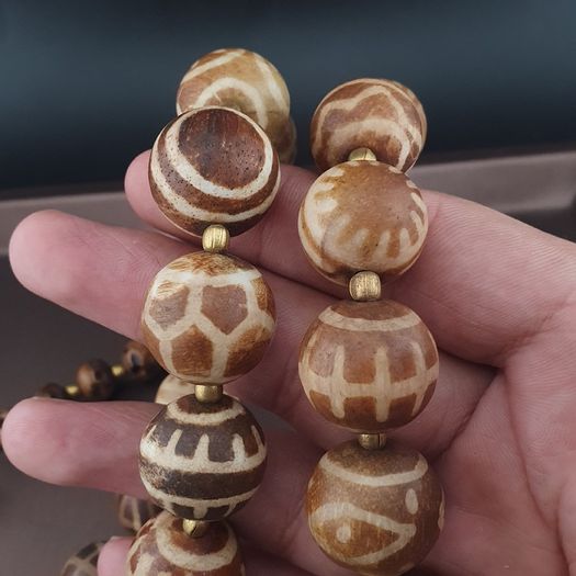 Burmese Antique Pumtek Pyu & Skull Shape Beads Necklace 26 inches
