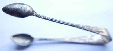 Vintage Silver Plated decorative Sugar Cube / Ice Grabber Tongs