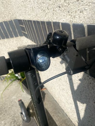 Electric scooter