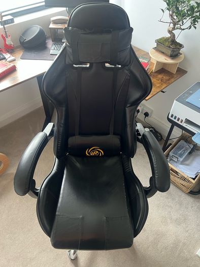Chair & Table