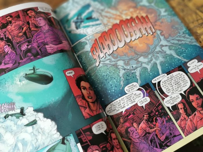 Independence Day: Dark Fathom ! Graphic Novel ! 2016 ! Trade Paperback ! TPB ! by Titan Books !