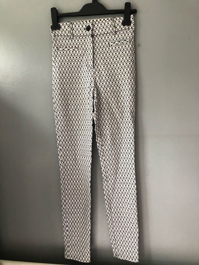 Ladies trousers size 6