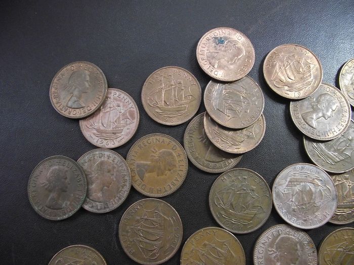 Great Britain. Elizabeth II. 72 coins x half penny (1953-1967) Nice Condition!