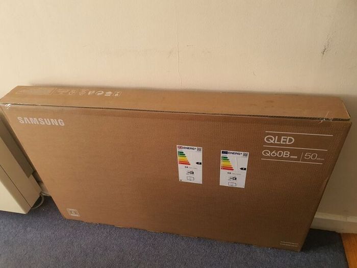 Samsung 50inches QLED TV