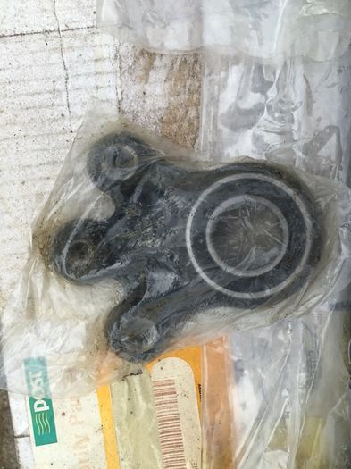 Peugeot 406, Citroen C6,  ball joint suspension. Level sensor brackets l, BALLJOINT SUPPORT