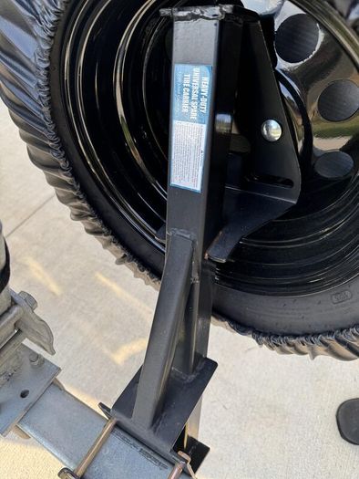 Spare tire carrier