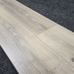 Shannon Beige 12mm Click Laminate Flooring - 1.9m2 Box