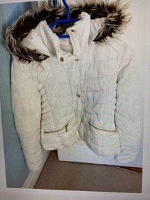 A White Padded Raincoat , As New ! Girls suit 9/10 yrs