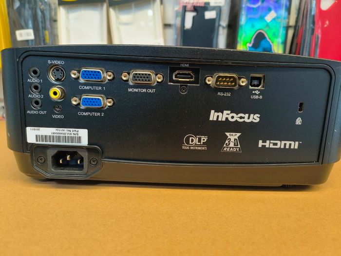 InFocus IN112x Office and Classroom  HDMI Projector (Lamp Hour: 2933)