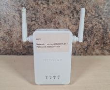 NETGEAR WN3000RP wifi booster range extender internet router modem
