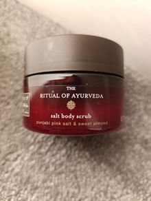 Rituals scrub