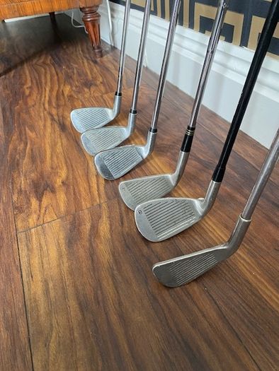 Golf Clubs (6 clubs)