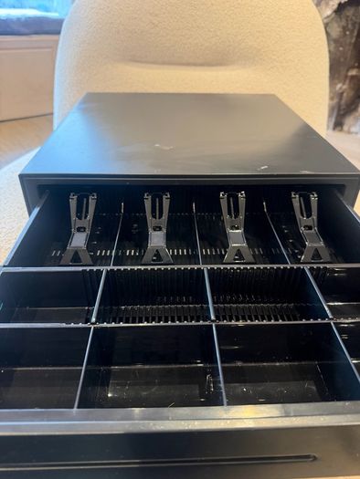 Cash drawer & receipt printer