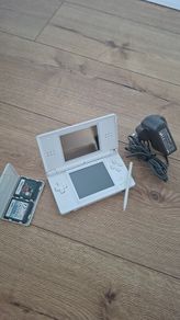 Nintendo Ds White Perfect Condition! + 2games