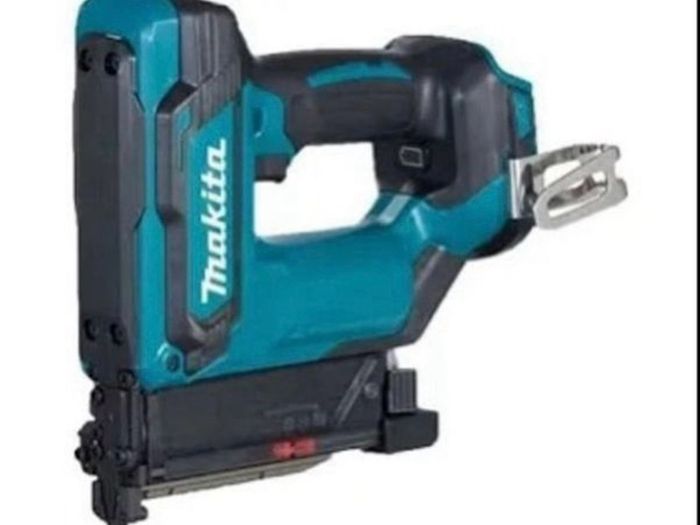 Makita DPT353Z - 18V 18 g Pin Nailer LXT - Body