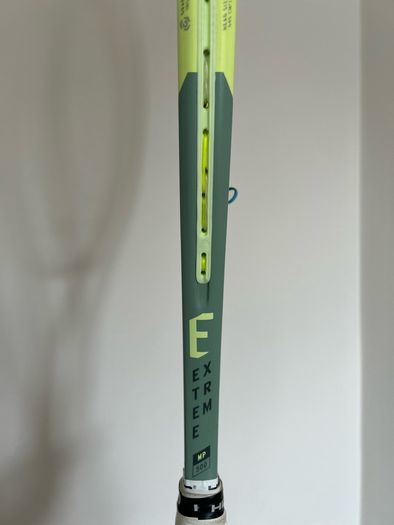 Head Extreme MP 2022 Grip 3 Tennis Racket