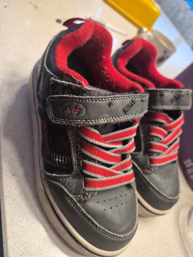 heelies