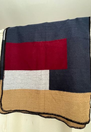 New Carraig Donn Blanket Scarf