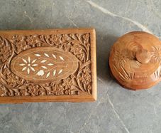 Vintage carved inlay jewellery box