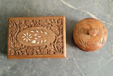 Vintage carved inlay jewellery box