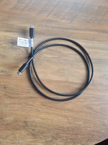 Usb-c to Usb-c (3.1 gen2) cable suitable for docking station connections