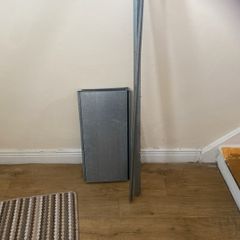 shelving four shelves needs screws