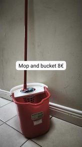 Mop and bucket set