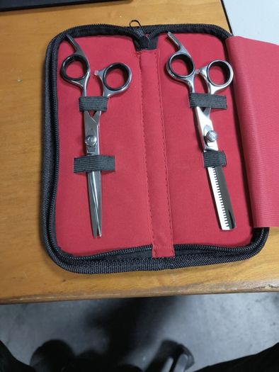 Barber scissors