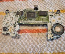 Gameboy Advance Motherboard - read description