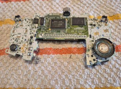 Gameboy Advance Motherboard - read description