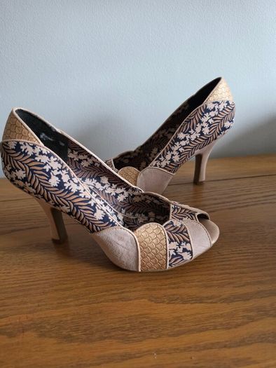 Ruby Shoo Patterned Peep Toe Heels - UK 7 EU 40 - Excellent Condition