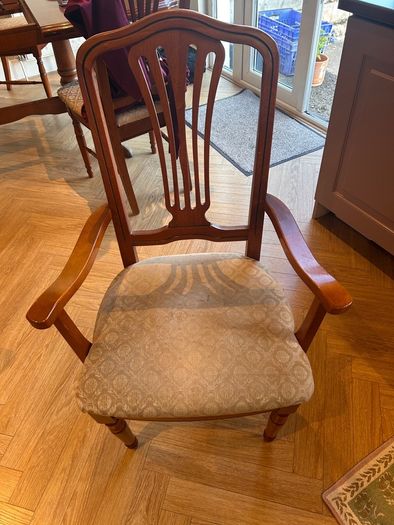 cherrywood solid extendable table and chairs