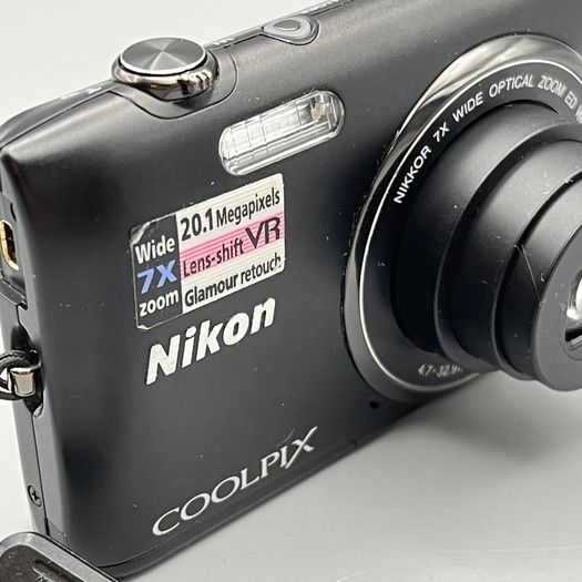 Nikon COOLPIX S3500 20.1MP - Digital Camera Black - Full Kit