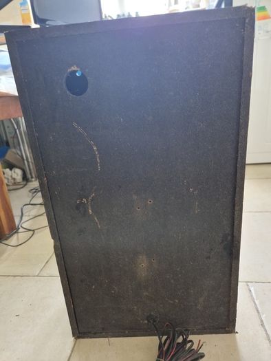 Large Speaker, 20 inch, 11 inch x 8.5 inch without identifier or spec