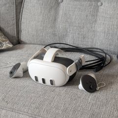 Meta Quest 3 - 128GB - 4K VR Headset + KiwiDesign Plus Link cable